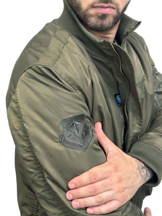 Куртка зимняя Бомбер тактическая олива