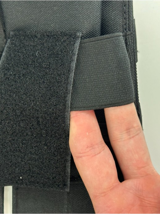 Подсумок закрытого типа под 3 магазина черный